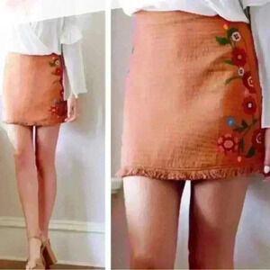 GB Gianni Bini Floral Embroidered Mini Skirt Womens sz Large orange brown fringe